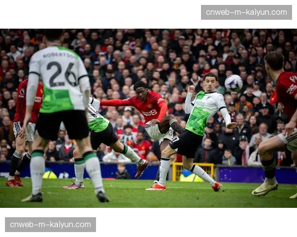 曼联2-2战平利物浦，加纳乔、努涅斯分别梅开二度