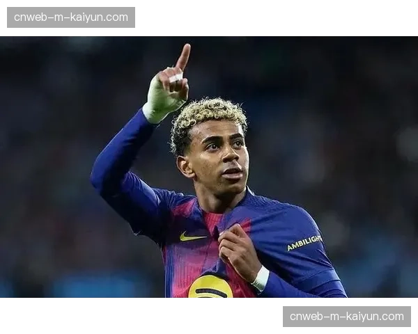 18岁亚马尔创纪录帽子戏法，西甲最年轻戴帽纪录被刷新